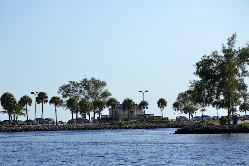 Beachin' Charters - Visual