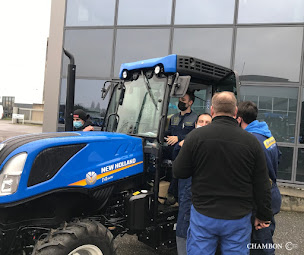 Photo n°8 de Ets CHAMBON & Fils SAS à Villetoureix (Atelier de réparation de tracteurs)