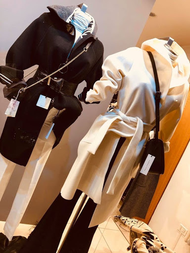 Abbigliamento Adriana Carceri Gallery - Italy