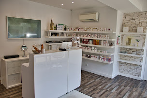 Photo n°14 de Aux mains d’or pontault - Pontault-Combault à Pontault-Combault (Institut de beauté)