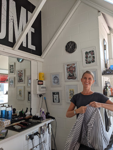 Airlie Beach Barber Shop - Thumbnail