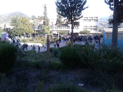 Photos of Lyc&eacute;e Al-Wahda