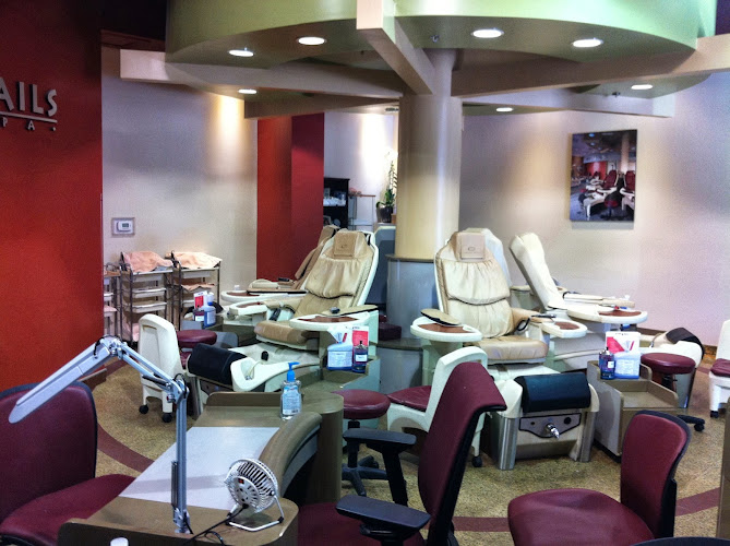 Happy Nails And Spa interior view