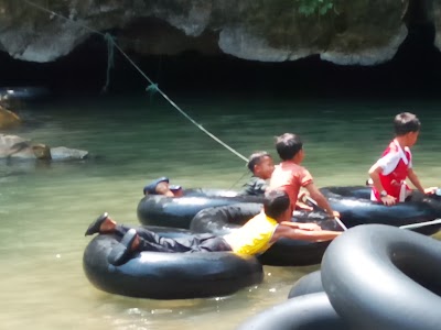 Photos of Tham Nam Water Cave