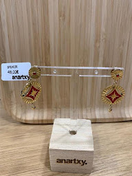 Photo n°6 de 6e Sens - Concept Store - Salon de coiffure / Mode / Bijoux à Bourg-en-Bresse (Magasin)