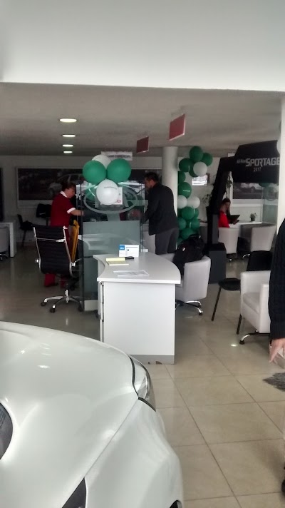 Photos of Concesionario Kia Plaza Av. 1