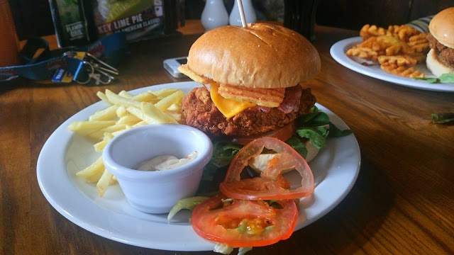 Yacht - Flaming Grill