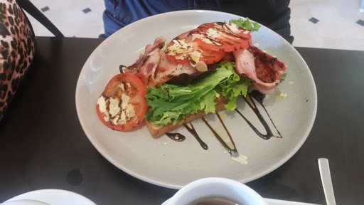 Cafe Littlehampton - Thumbnail