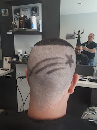 Photo n°19 de Coiffure Homme Barbier à Morlaix (Salon de coiffure)