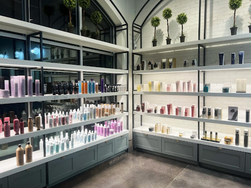 Salon 124 Suwanee - Thumbnail