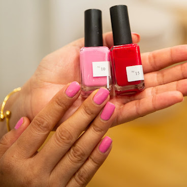 sundays Nontoxic Nail Studio UES by null