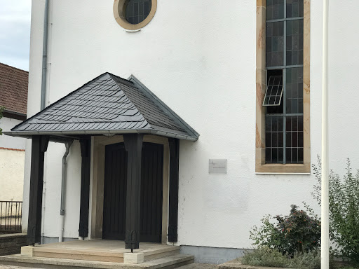 Protestantische Martin-Luther-Kirche, Martin-Luther Gemeindezentrum - Thumbnail