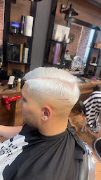 Photo n°10 de El profesor barber à Saint-Étienne (Salon de coiffure)