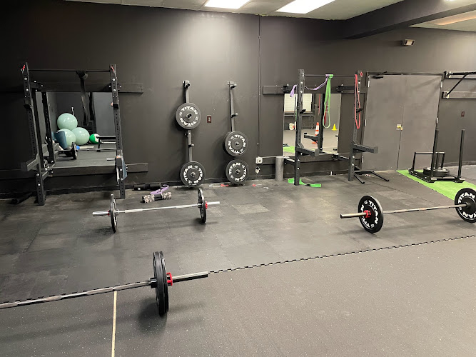 Stop crying studio - kickboxing in Lyndhurst, New Jersey