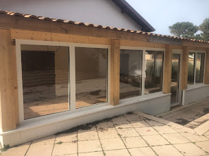 Photo n°5 de LMC Menuiserie à Cestas (Fournisseur de fenêtres en PVC)