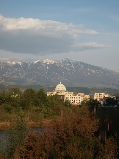 Albanian University