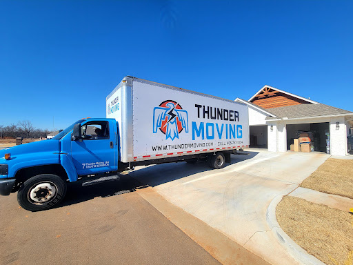 Thunder Moving - Visual