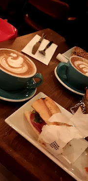 200 Degrees Coffee Shop by null
