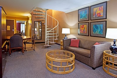 Photos of DoubleTree by Hilton Hotel Pittsburgh - Meadow Lands