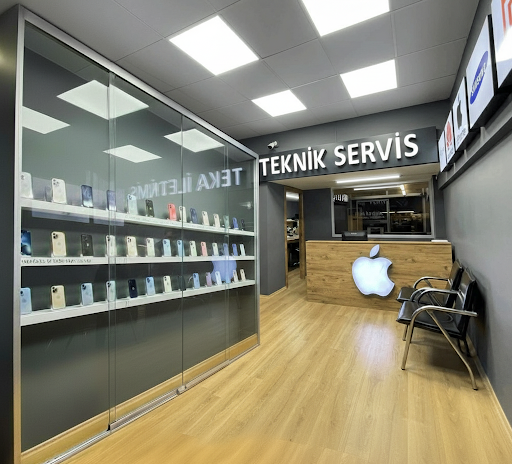 Karşıyaka'nın Lider Telefoncusu,