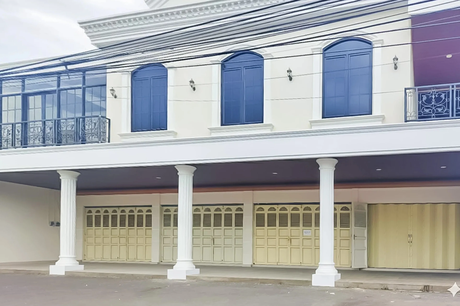 Urbanview SANT Hotel Syariah near Stasiun Tegal