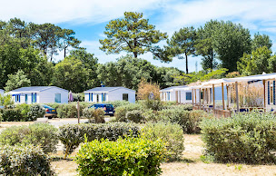 Photo n°1 de Camping Odalys L'Etang de Besse à Saint-Hilaire-de-Riez (Hôtel)