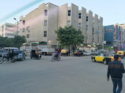 Photos of ماكينة صراف الي البنك الاهلي المصري - فرع السيوف 3