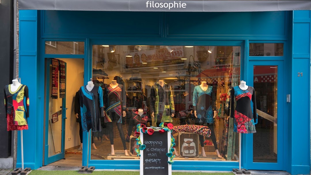 Voorzien strijd Kruis aan Filosophie - Clothing Store in Antwerp