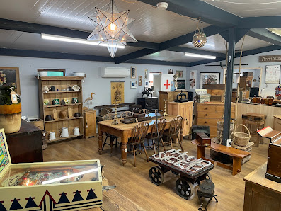 Weird & Wonderful Antiques Unit 7, Weird & Wonderful Antiques, Highgate Farm, Over Rd, Willingham, Cambridge CB24 5EU, United Kingdom