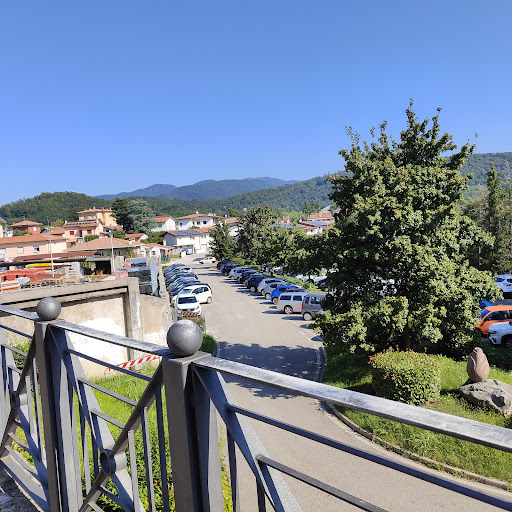 Parcheggio (e scalinata per il centro) - Thumbnail