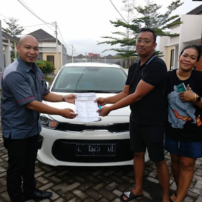 photo of Kia Dealer Indomobil Wiyung