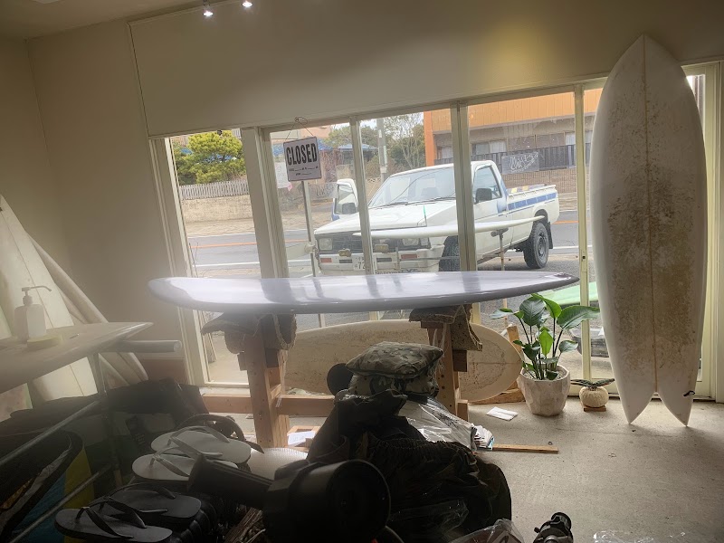 The behinds alternative surfer's