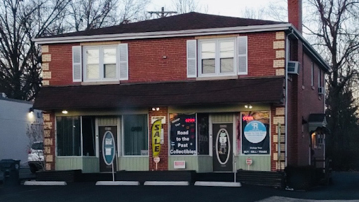 Lowell & S-Hair-In's Hair Design