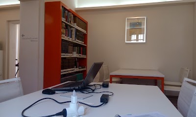 Photos of Biblioteca "Manuel Alc&aacute;ntara"