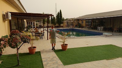 Photos of Grand Pinnacle Luxury Hotel