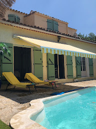 Photo n°4 de En dessous du clocher à Estoublon (Agence de location de chalets)