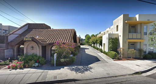 Alana Thompson DDS- Seabright Dental Studio