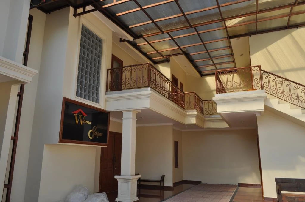 Wisma Delapan Mitra RedDoorz
