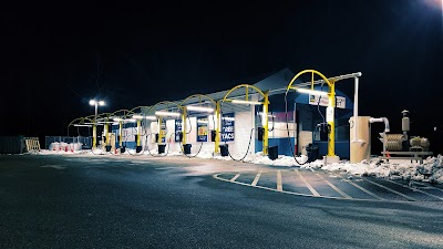 Golden Nozzle Car Wash