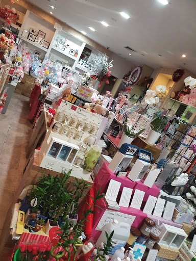 VIP Flowers and Gifts - Thumbnail