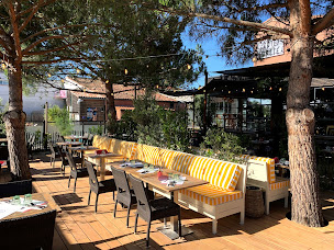 Photo n°3 de Conforel I Mobilier Restauration Hôtellerie Santé Collectivité à Toulouse (Magasin de mobilier pour supermarchés et boutiques)