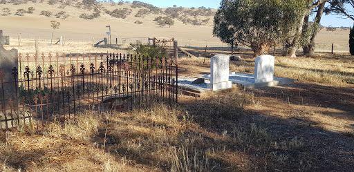 Peters Hill Huppatz Lutheran Cemetery - Thumbnail
