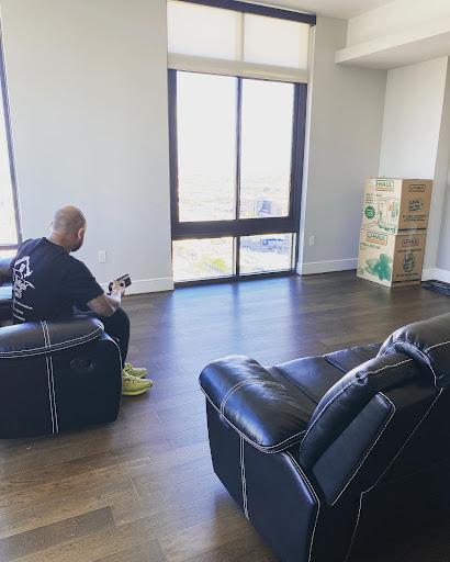 Select Moving Services - Visual