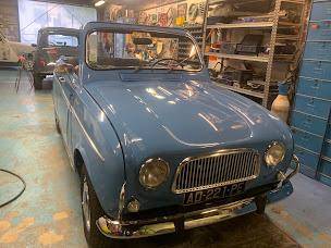 Photo n°2 de Atelier JPF à Villejuif (Atelier de carrosserie automobile)