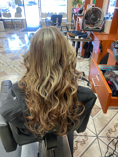 Five scissors salon - Thumbnail