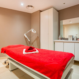 Photo n°3 de Nocibé - NOCIBE FREJUS à Fréjus (Institut de massages)