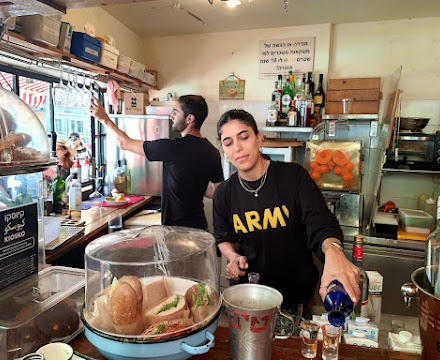 Kiosko, cafe in Tel Aviv