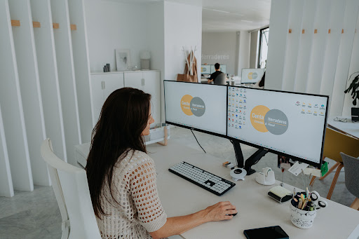 ContaHerradores Contable y Fiscal