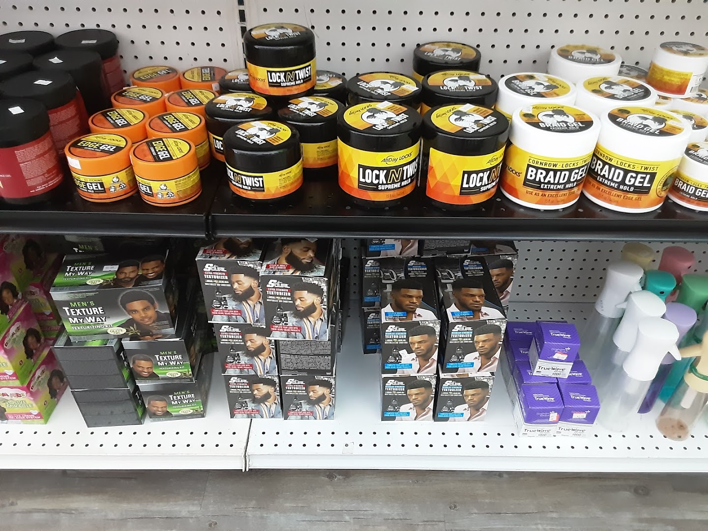 Brady’s Beauty Supplies photo 42