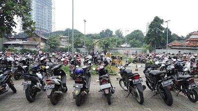 Photos of Area Parkir Kota Kasablanka